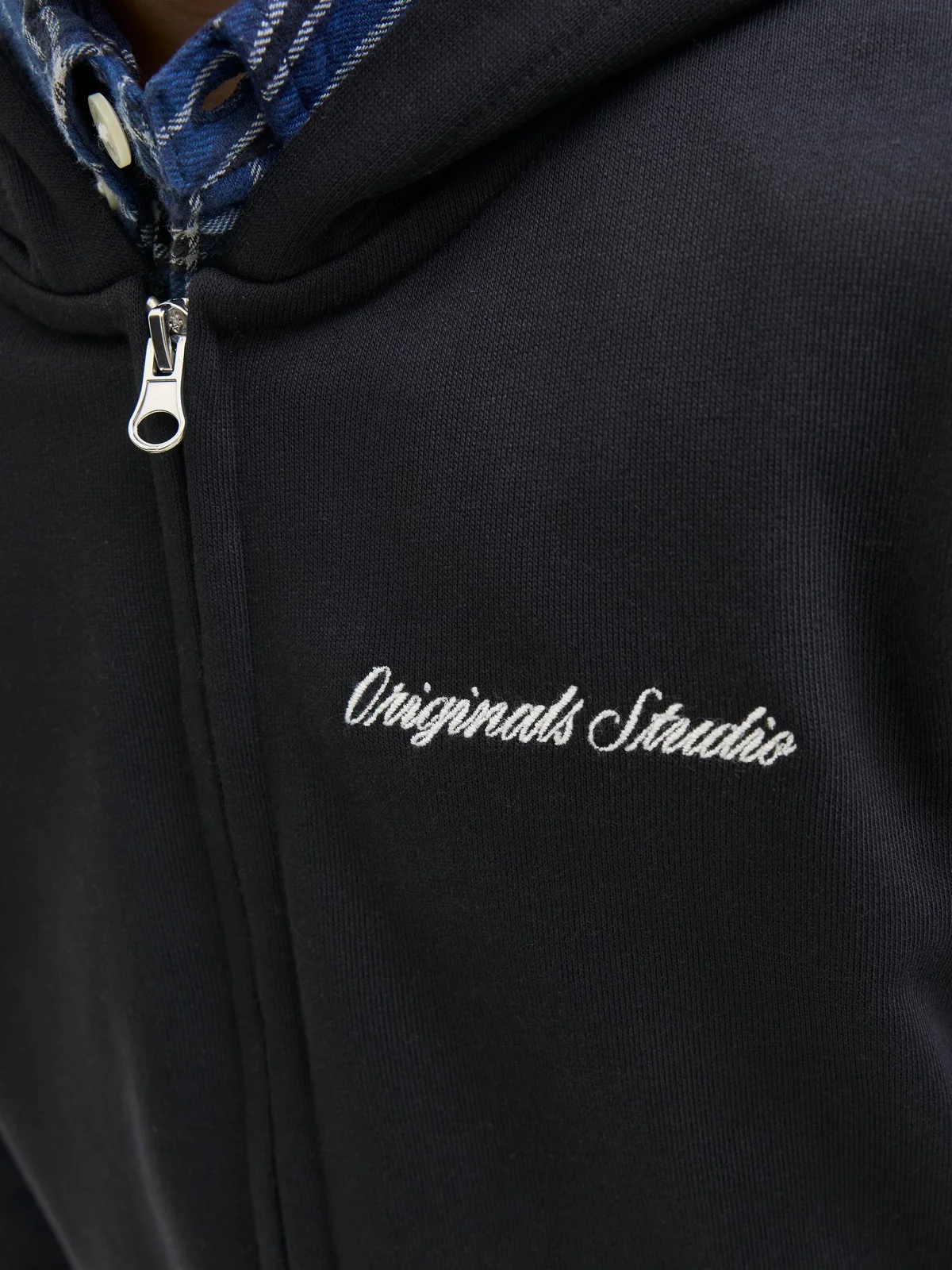 NORREBRO BRODERT ZIP HETTEGENSER - BLACK - Image 3