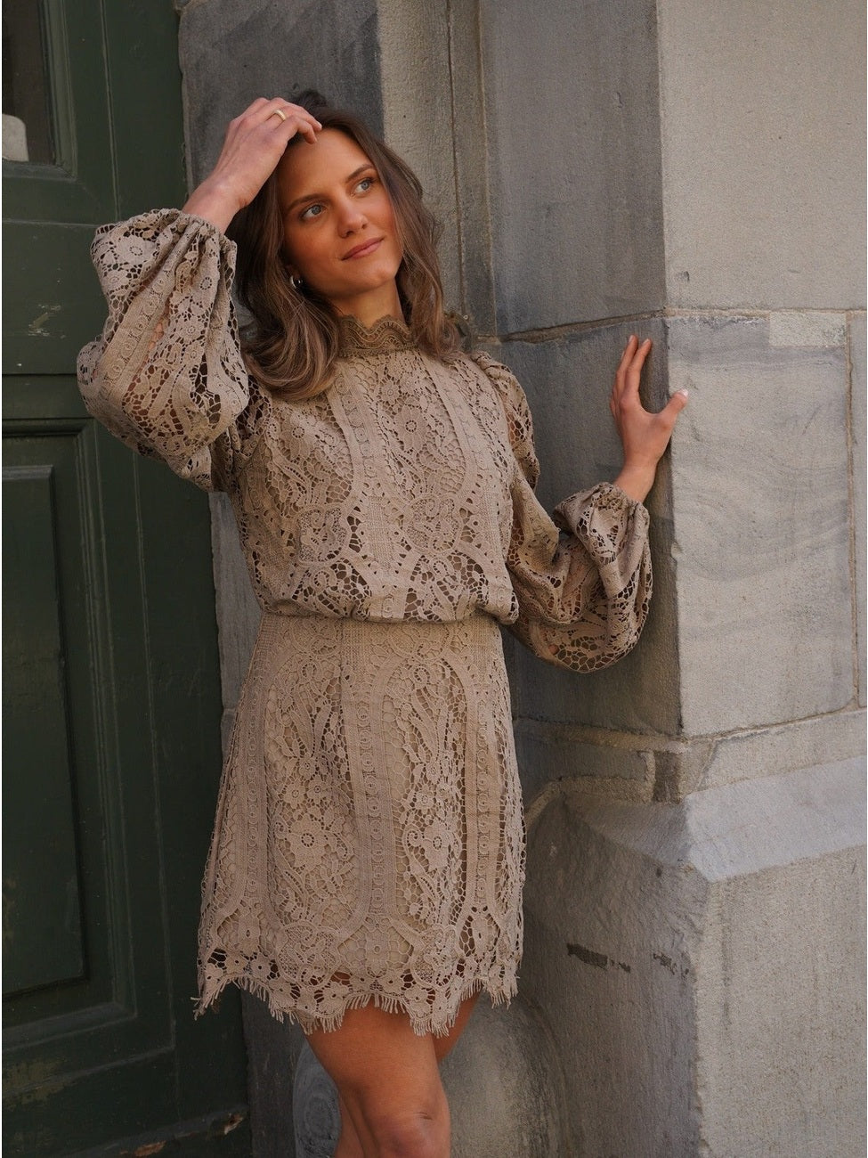 Bianca kjole - taupe - Image 5