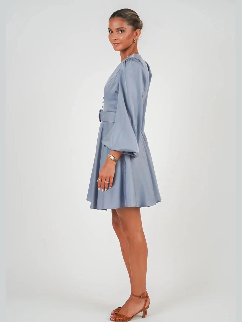 Queen satin kjole - sky blue - Image 4