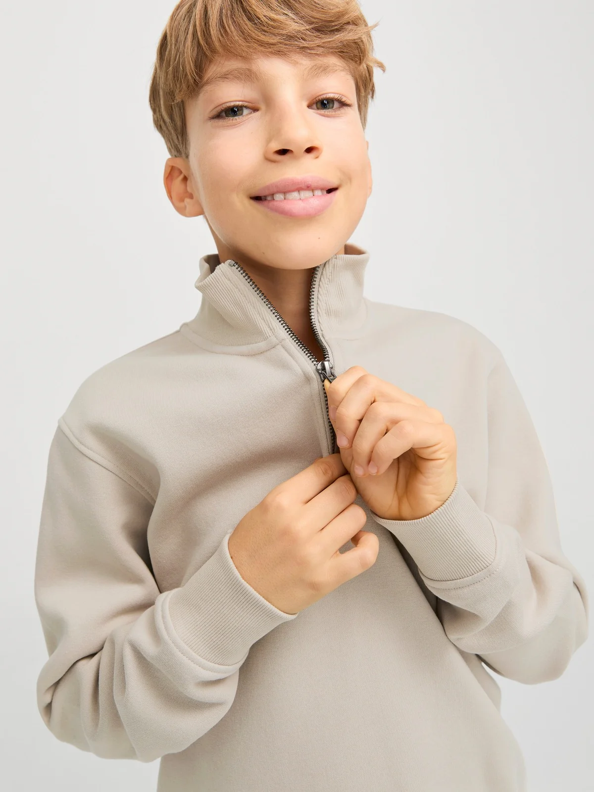 BRADLEY SWEAT HALF ZIP - Moonbeam - Image 2