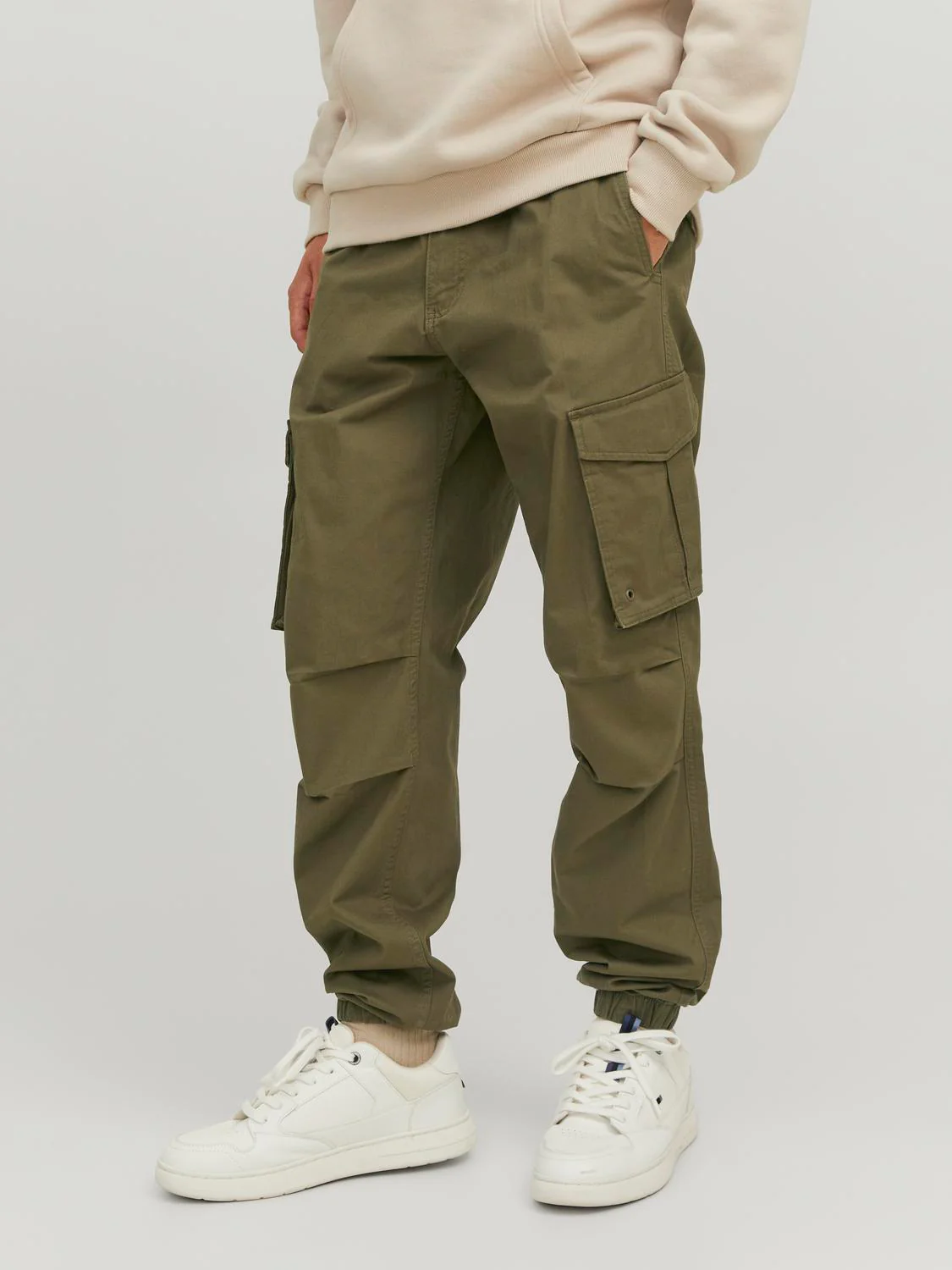Kane noah cuffed cargo bukse - olive night - Image 4