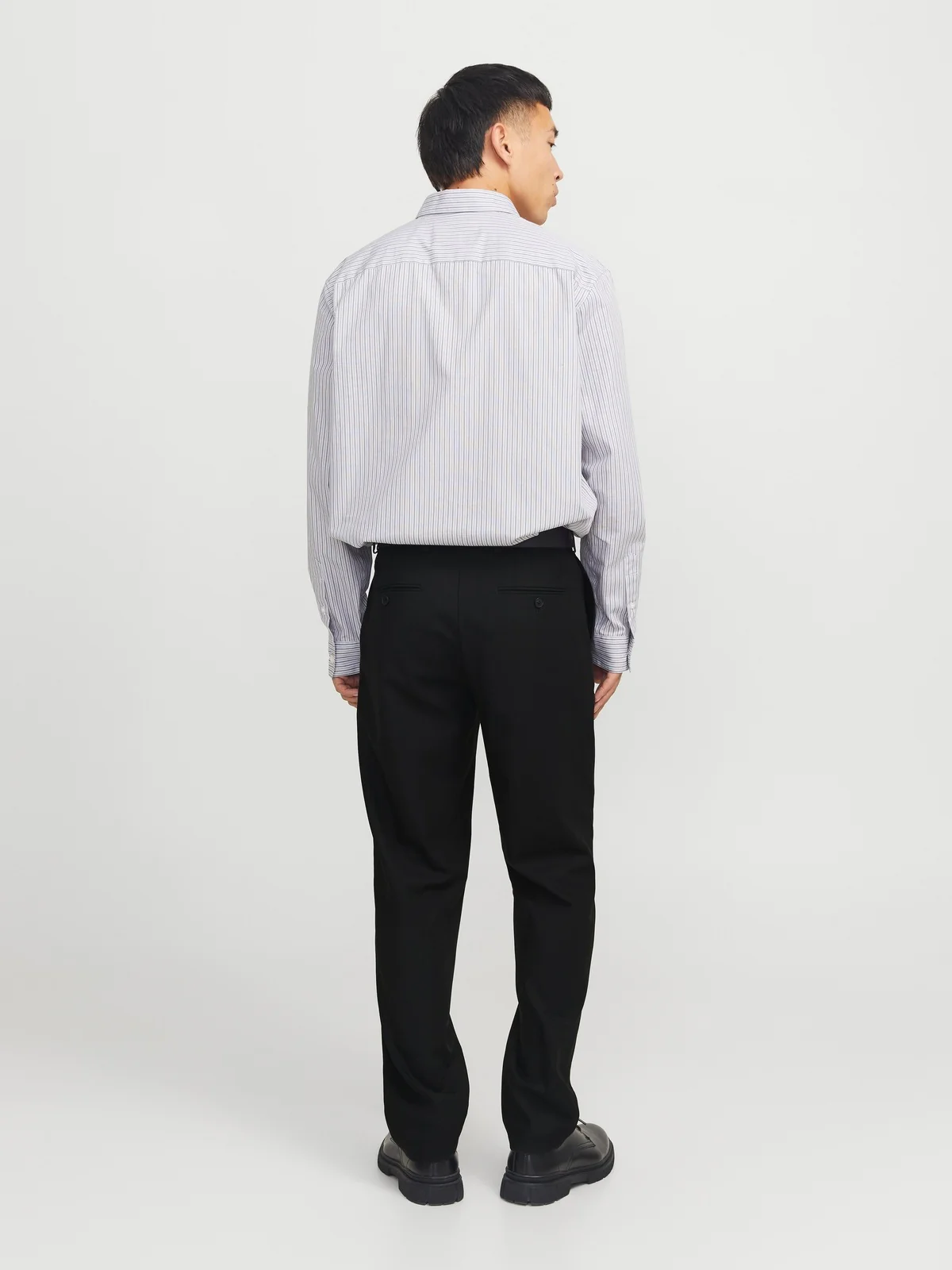Theo bukse - black regular fit - Image 3
