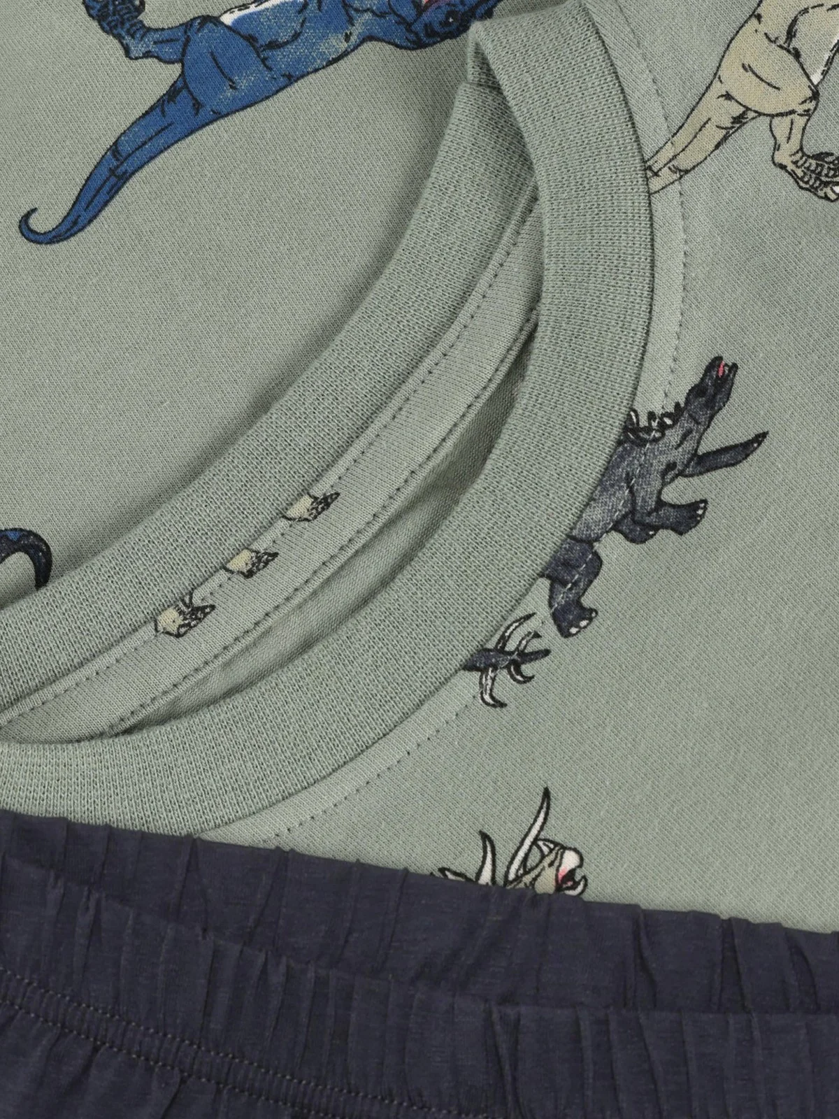 T-SKJORTE + SHORTS SETT AOP - Lily Pad - Image 3