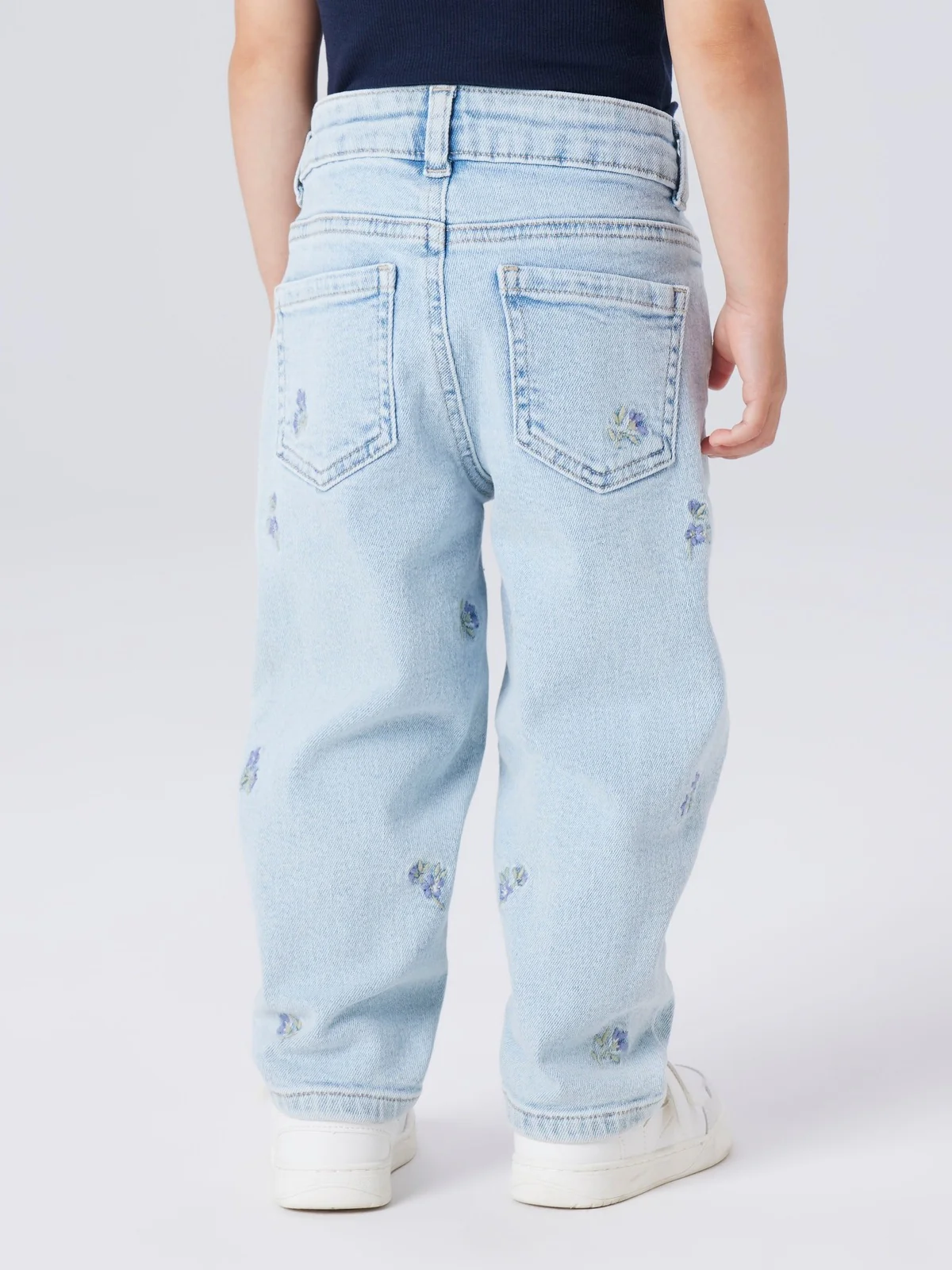 BELLA MOM JEANS - Light Blue Denim - Image 6