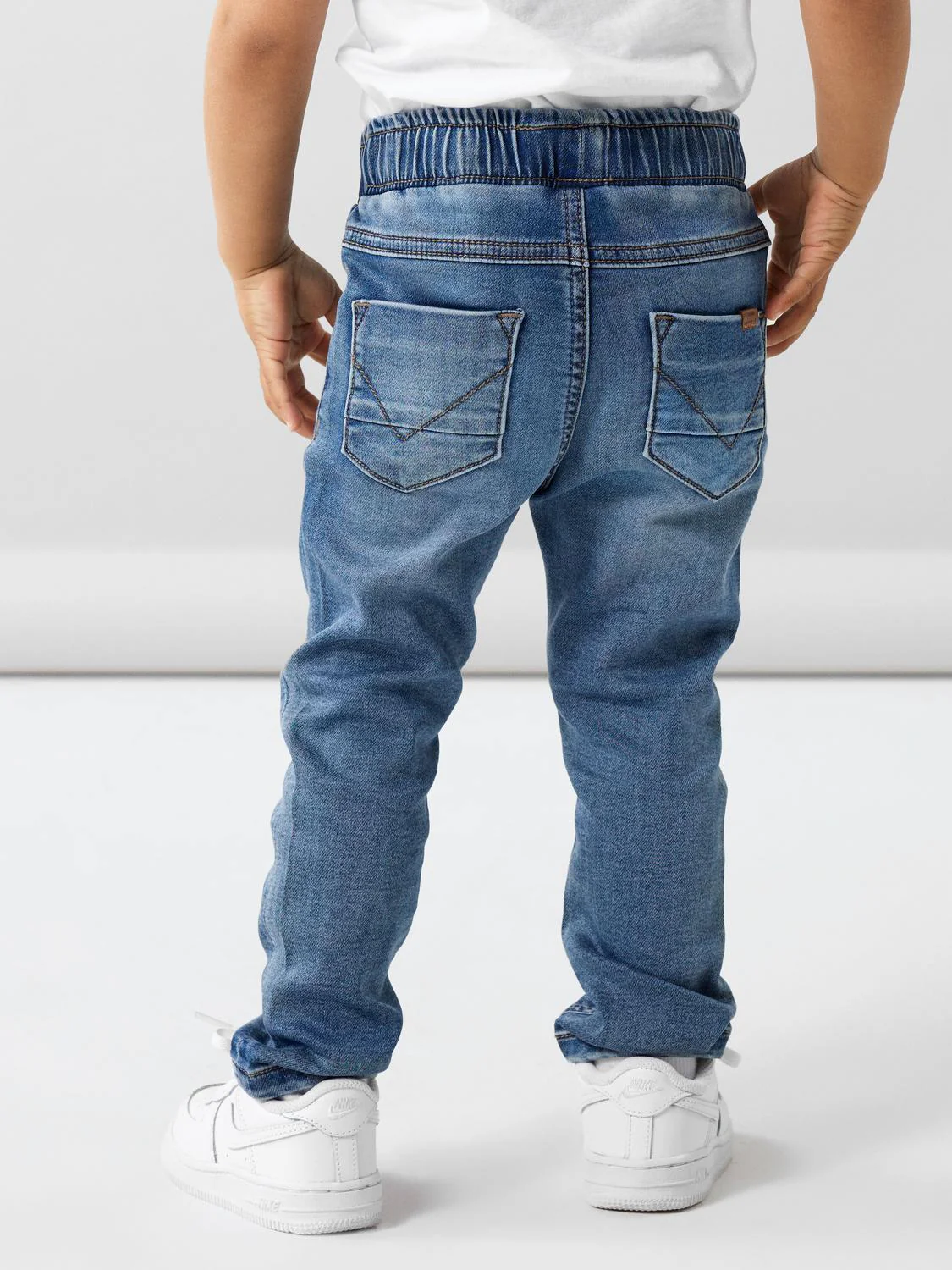 RYAN SLIM JEANS - Medium Blue Denim - Image 5