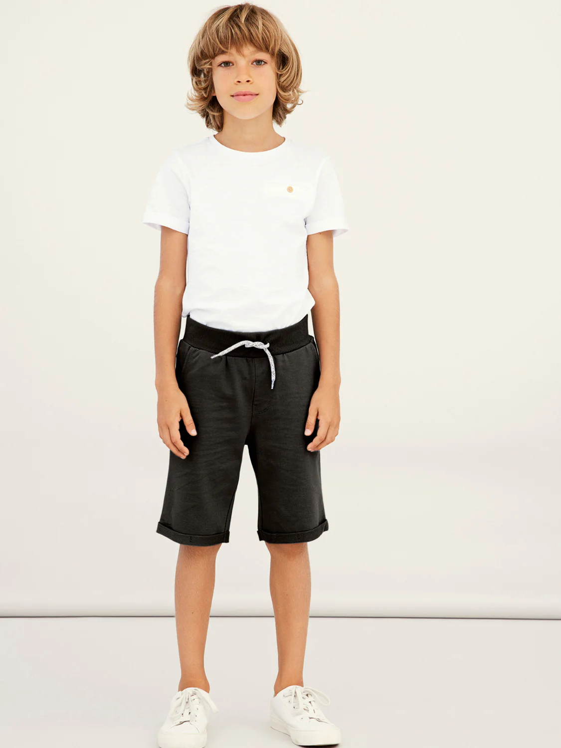 VERMO LANG SHORTS - Black - Image 4