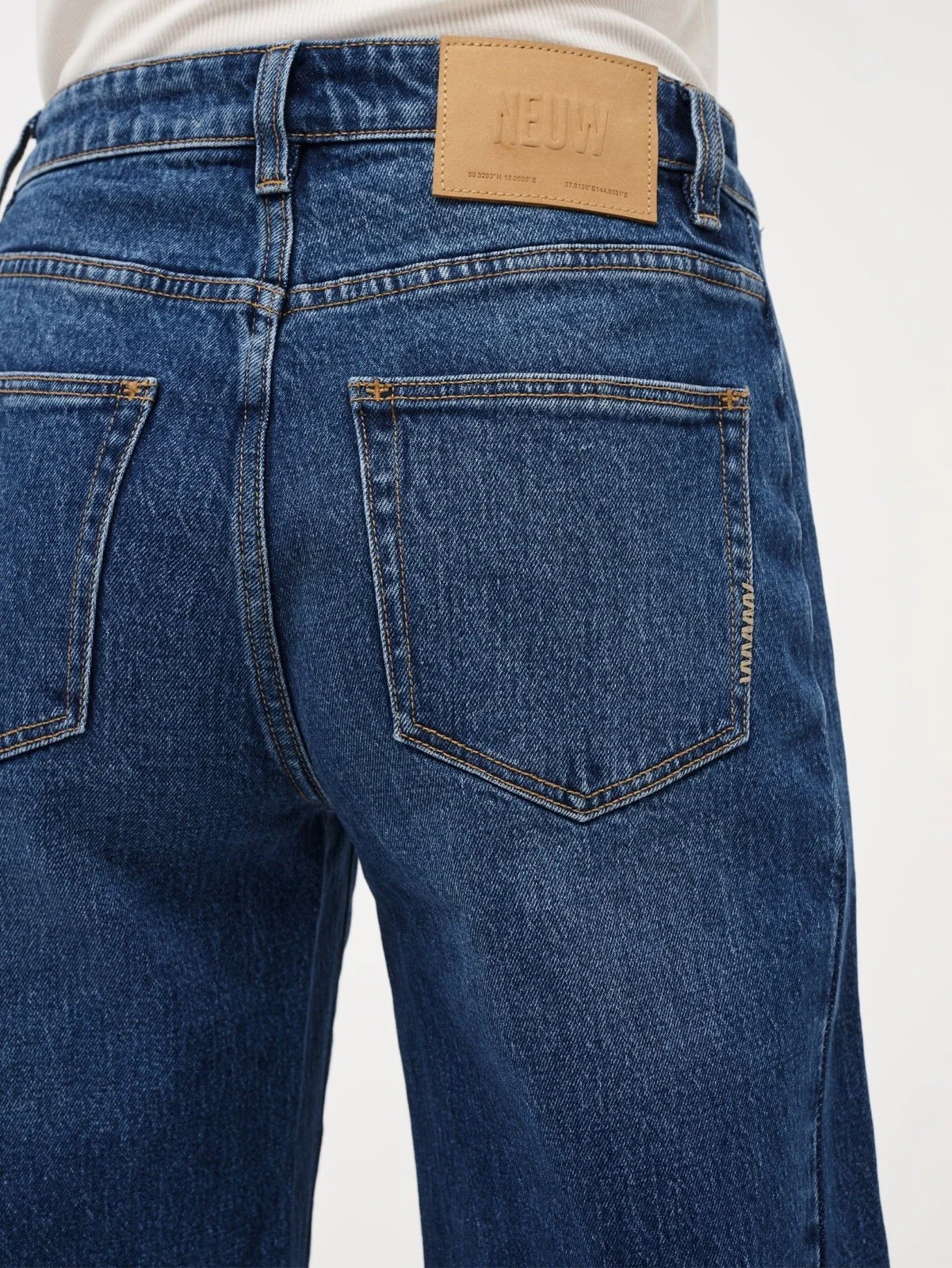 Amber barrel jeans - iris mid vintage indigo - Image 6
