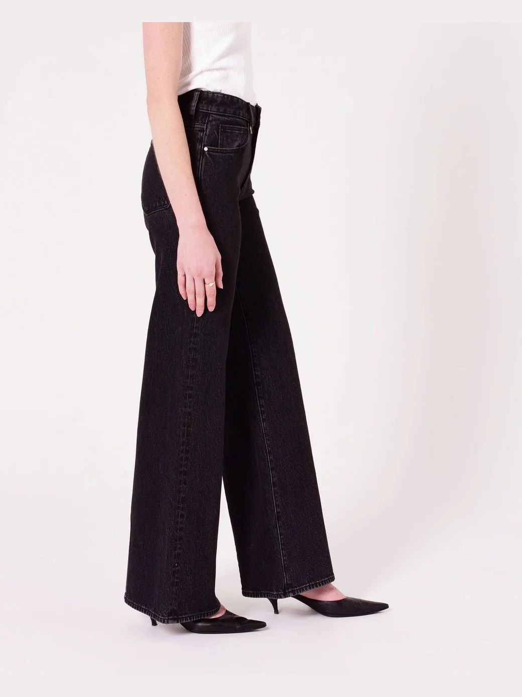Eva wide french blac jeans - washed black - Image 3