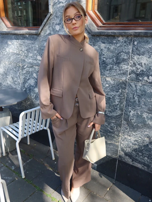Monique blazer - sand - Image 6