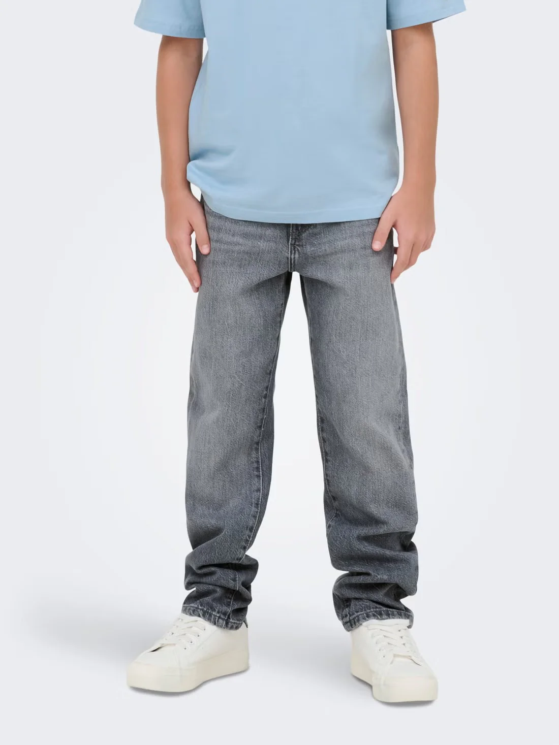 EDGE STRAIGHT JEANS - MEDIUM GREY DENIM