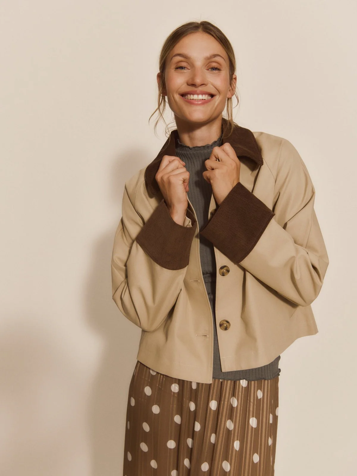 Dijon short jakke - beige