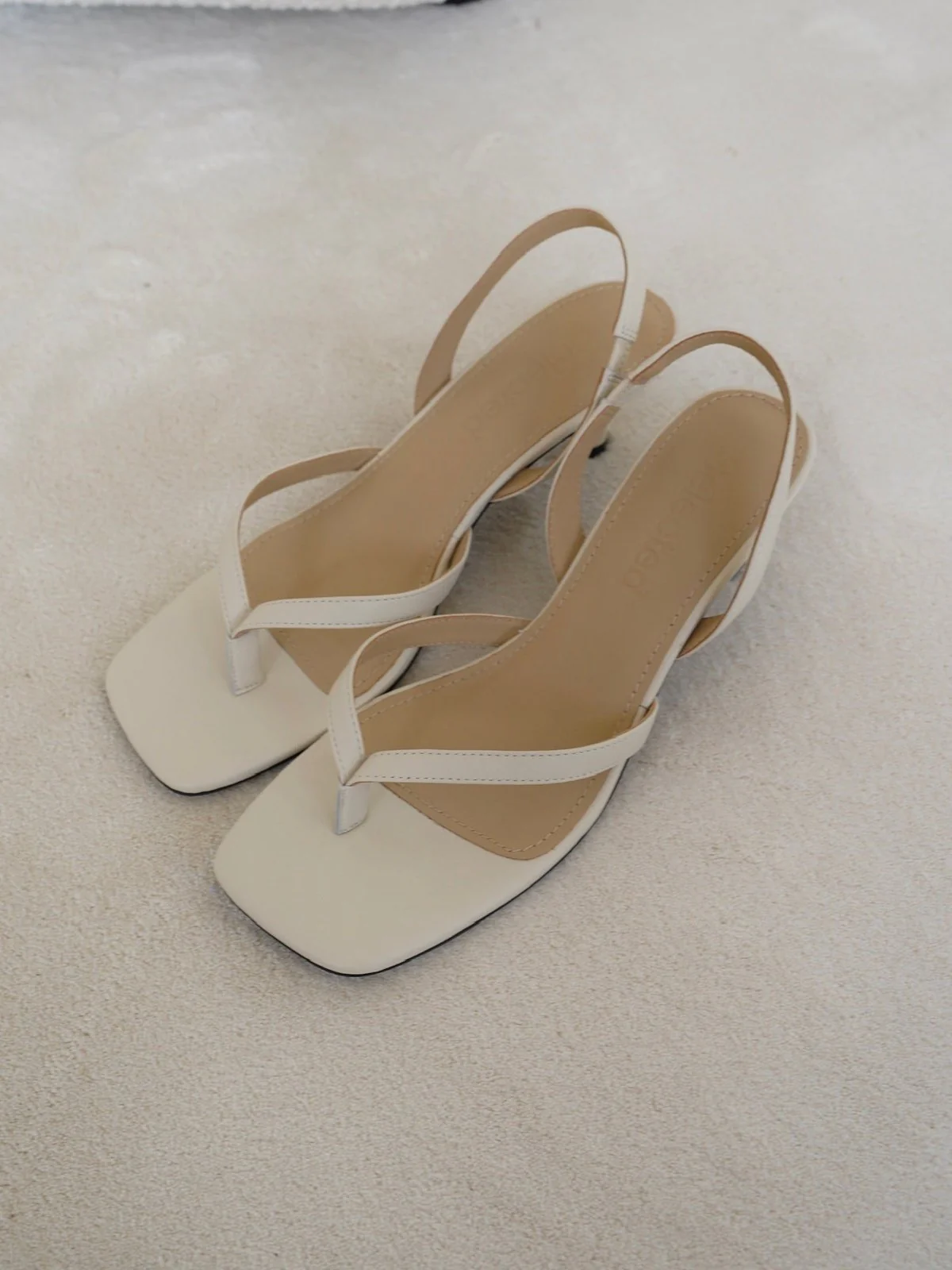 Ella skinn hæl sandal - egret - Image 3
