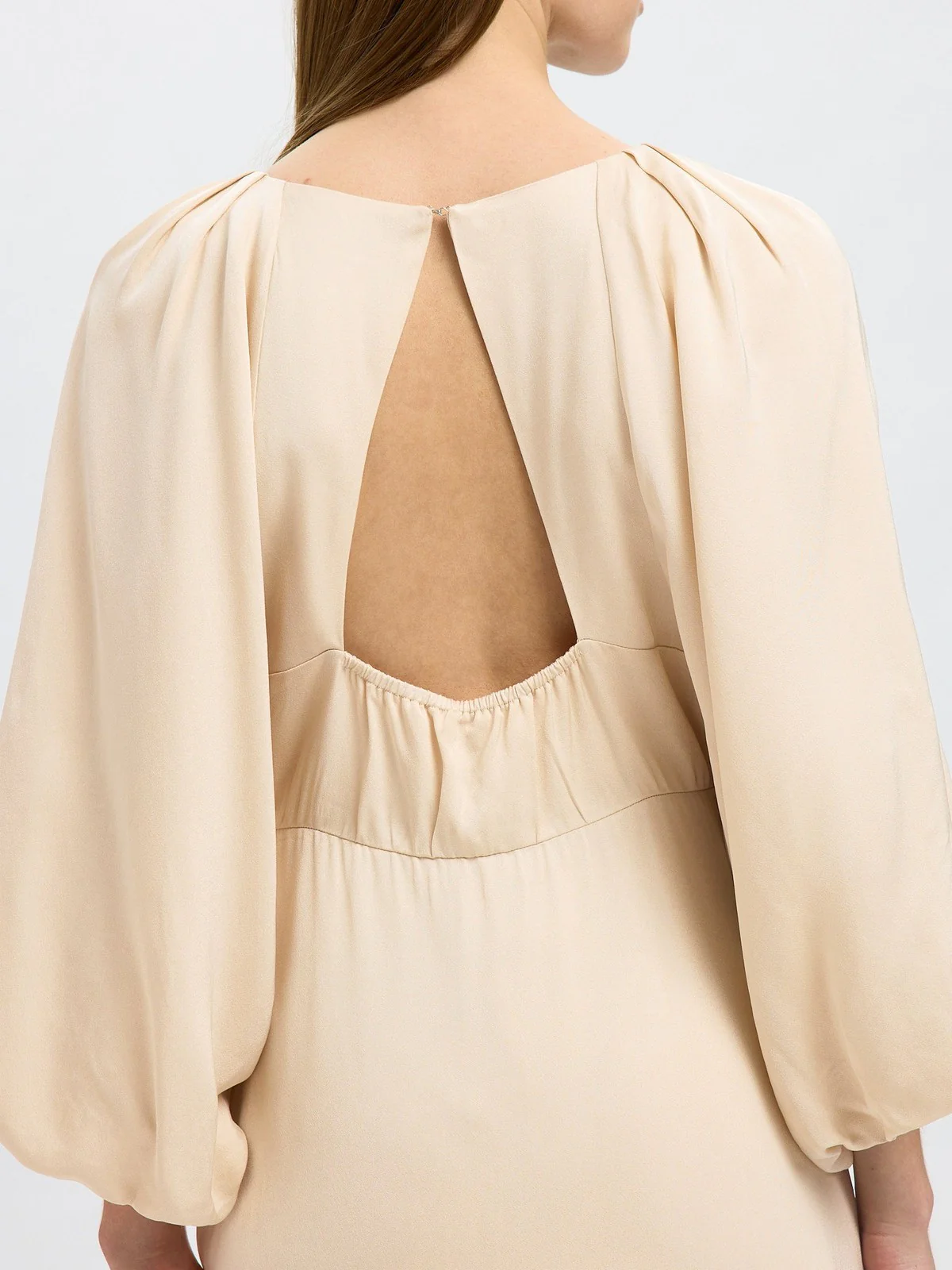 Laurina open back kjole - sandshell - Image 3