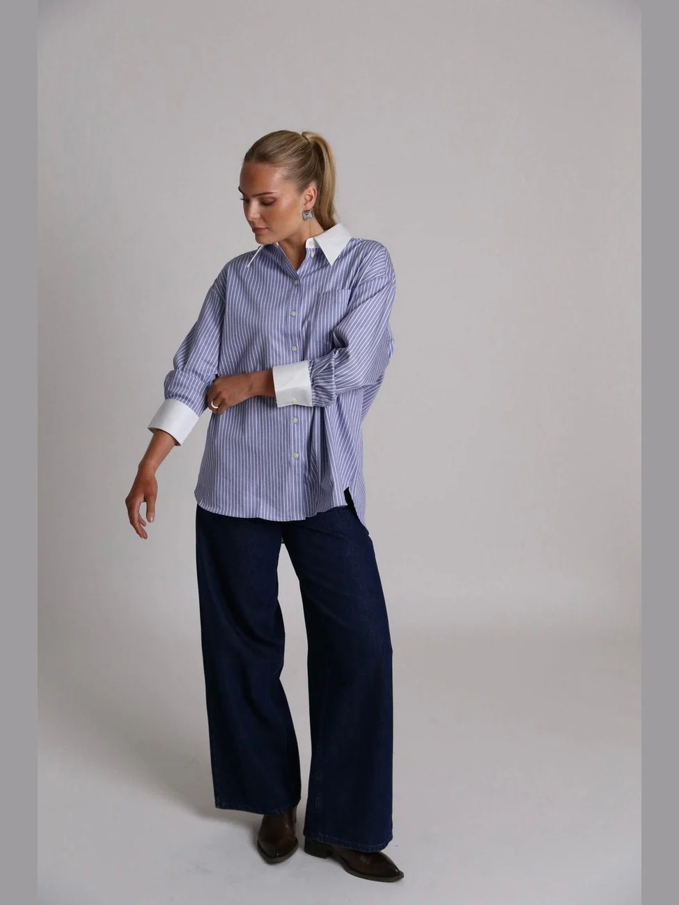 Romie oversize skjorte - dusty blue - Image 5