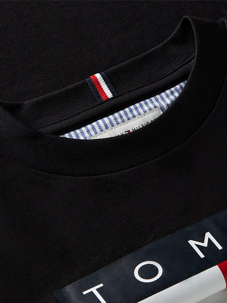 HERITAGE PRINTED FLAG T-SKJORTE - Black - Image 4