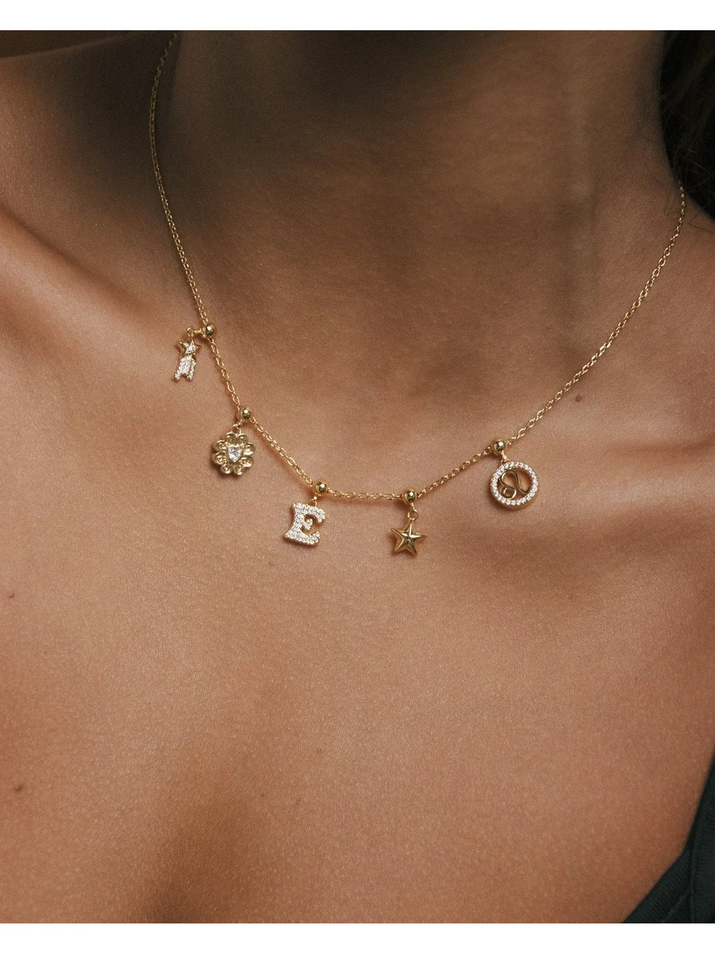 Magic star charm - gold - Image 3